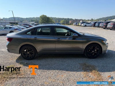 2025 Volkswagen Jetta 1.5T SE