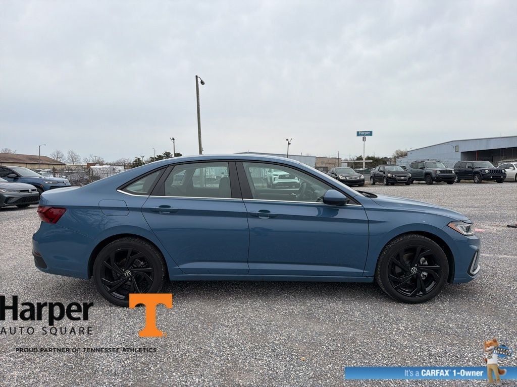 2025 Volkswagen Jetta 1.5T SE