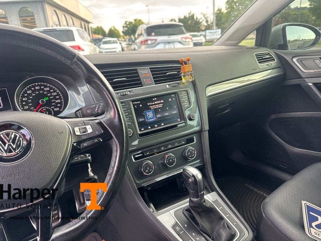 2017 Volkswagen Golf Alltrack TSI S 4Motion