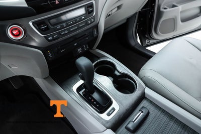 2017 Honda Pilot EX-L w/Rear Entertainment System