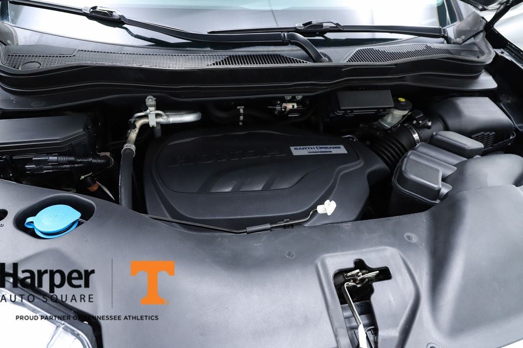 2017 Honda Pilot EX-L w/Rear Entertainment System