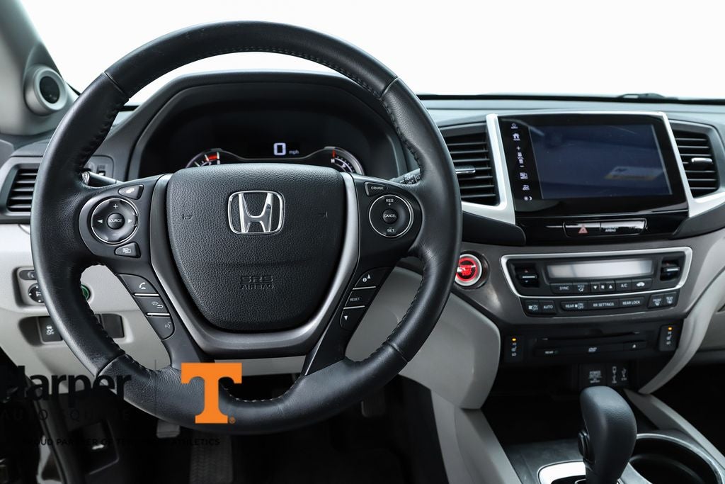 2017 Honda Pilot EX-L w/Rear Entertainment System