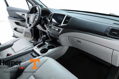 2017 Honda Pilot EX-L w/Rear Entertainment System