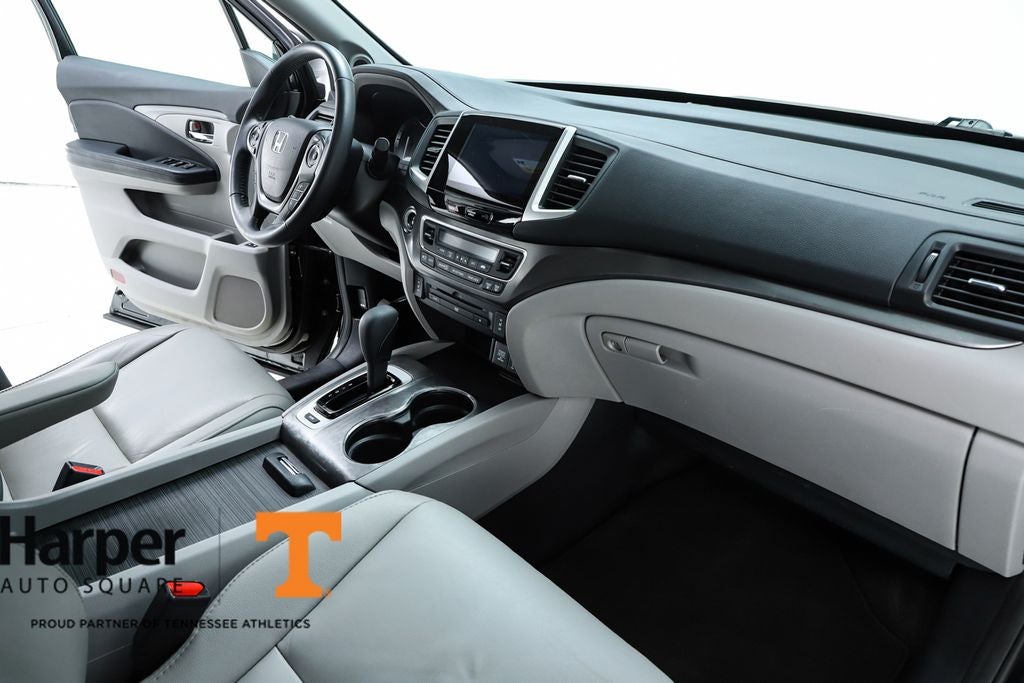 2017 Honda Pilot EX-L w/Rear Entertainment System