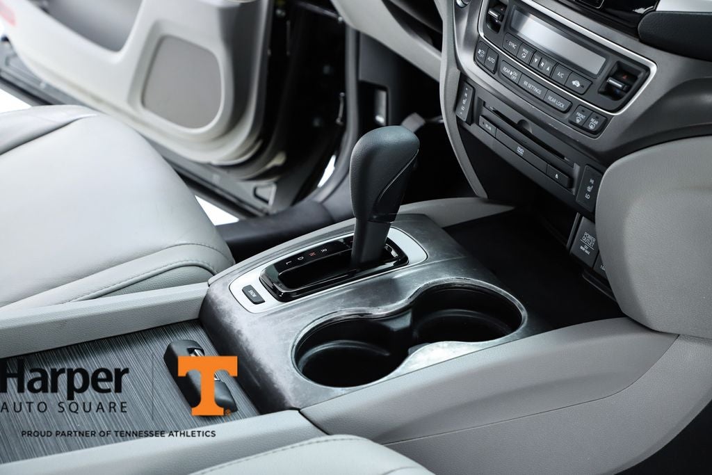 2017 Honda Pilot EX-L w/Rear Entertainment System