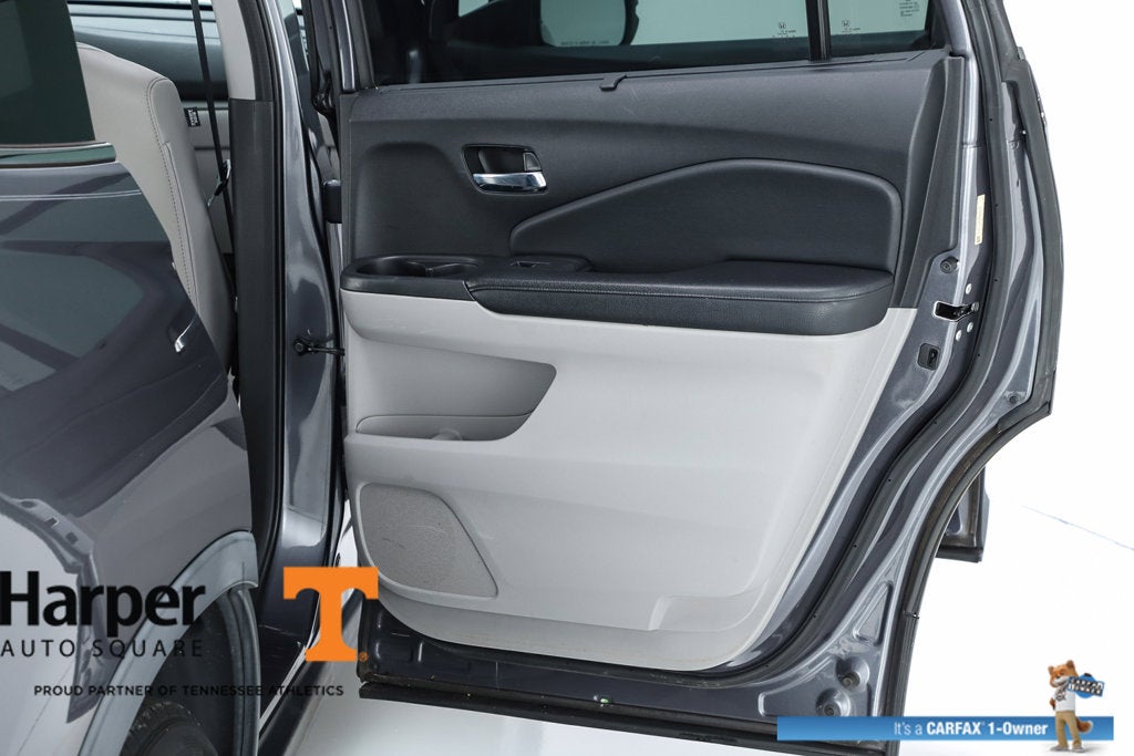 2016 Honda Pilot EX-L w/Rear Entertainment System