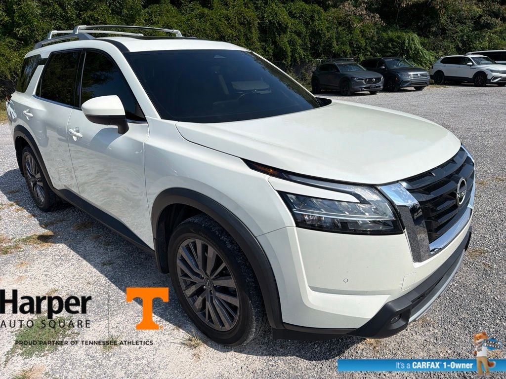 2023 Nissan Pathfinder SL