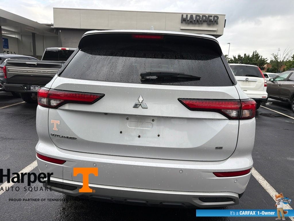 2022 Mitsubishi Outlander SE