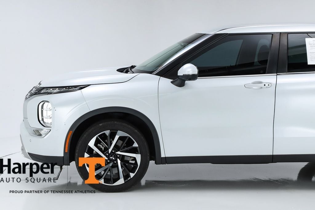 2022 Mitsubishi Outlander SE