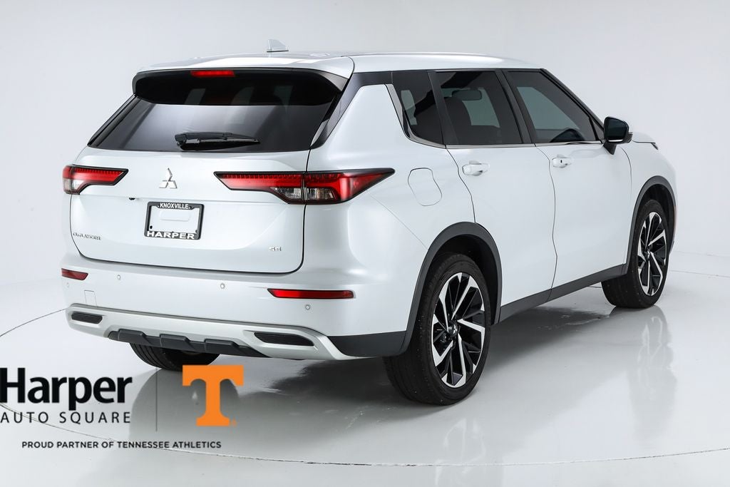 2022 Mitsubishi Outlander SE