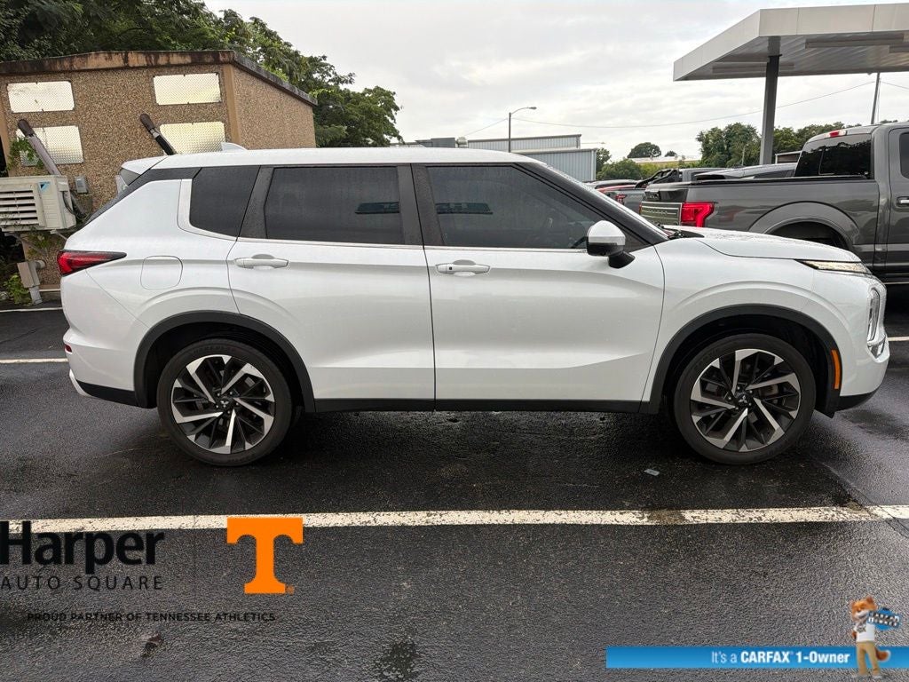 2022 Mitsubishi Outlander SE