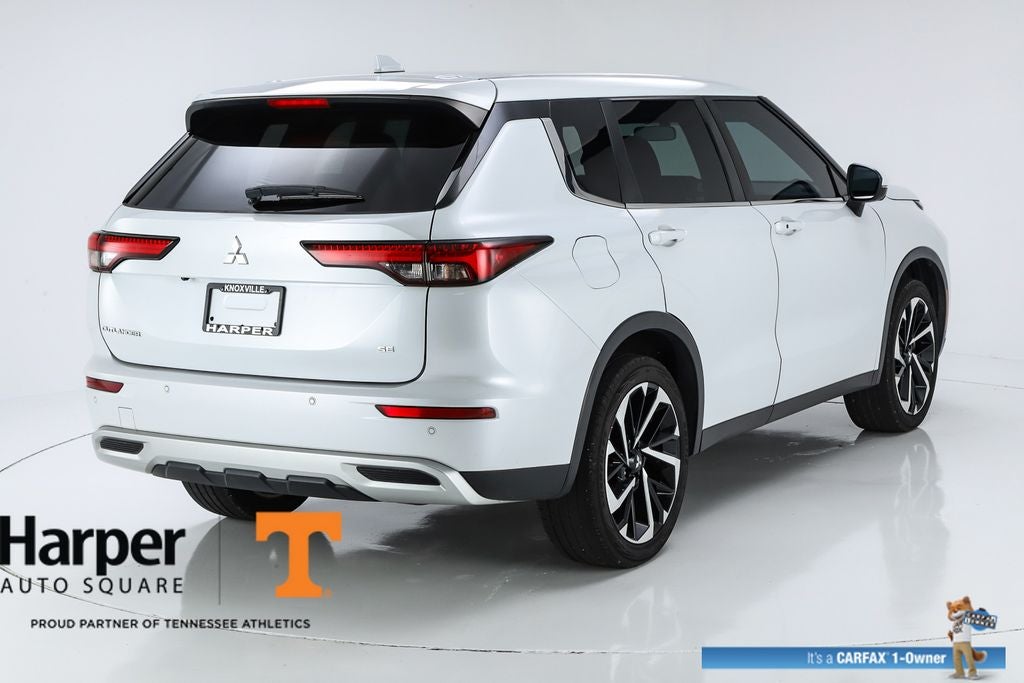 2022 Mitsubishi Outlander SE
