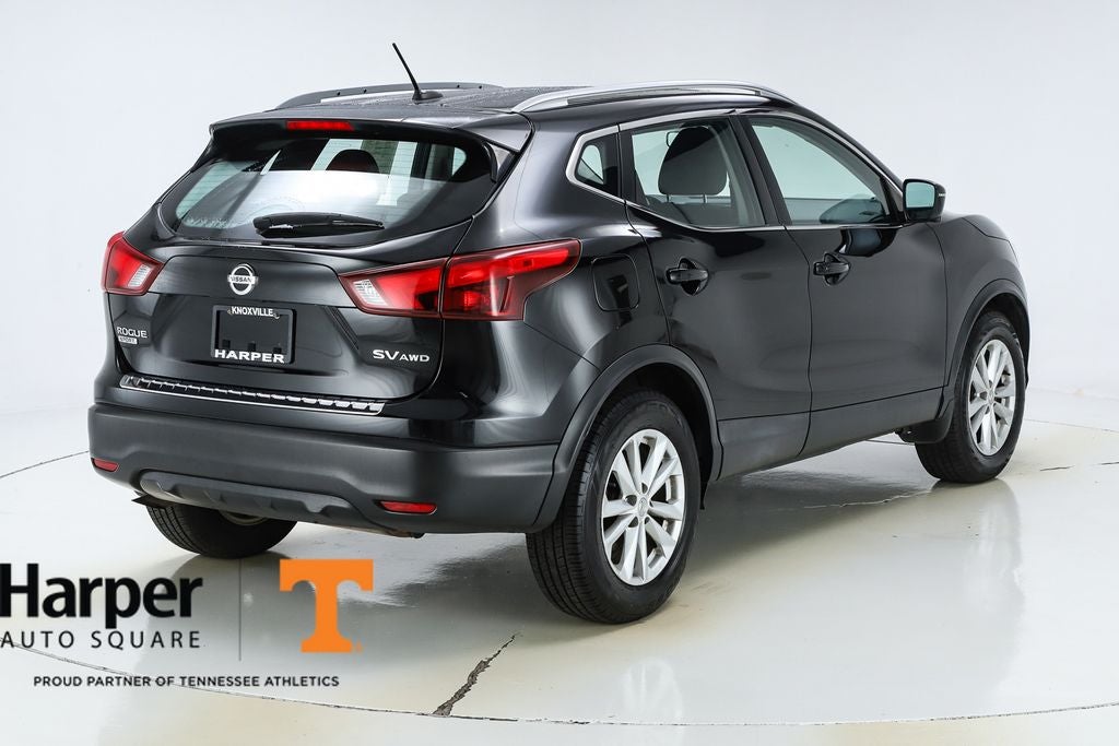 2017 Nissan Rogue Sport SV