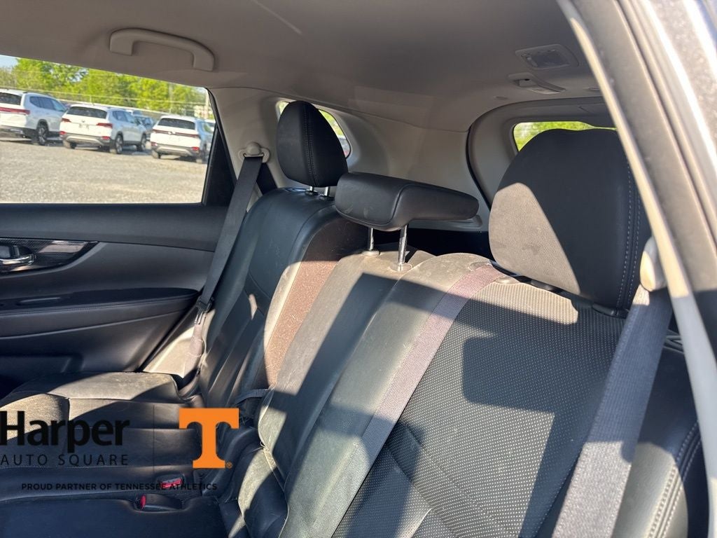 2017 Nissan Rogue SL