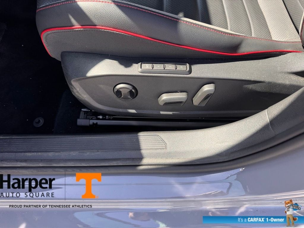 2024 Volkswagen Golf GTI SE