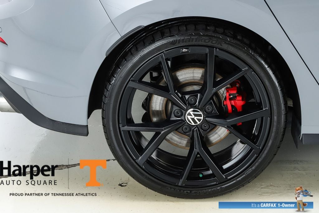 2024 Volkswagen Golf GTI SE