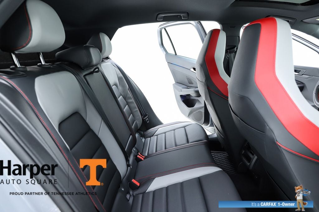 2024 Volkswagen Golf GTI SE