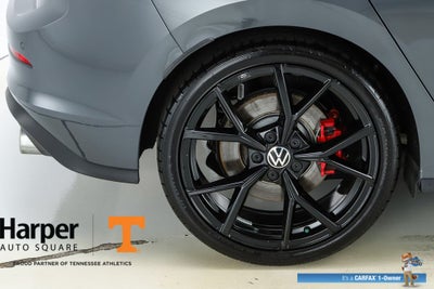 2024 Volkswagen Golf GTI SE