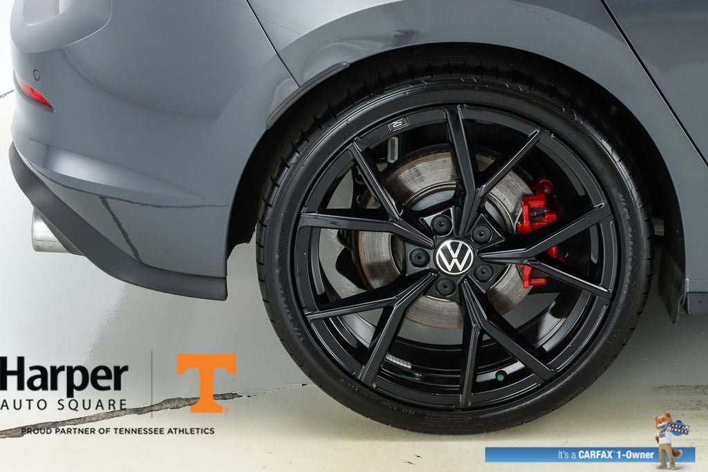 2024 Volkswagen Golf GTI SE