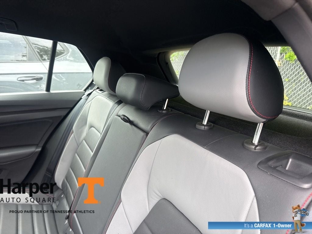 2024 Volkswagen Golf GTI SE