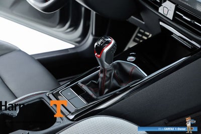 2024 Volkswagen Golf GTI SE