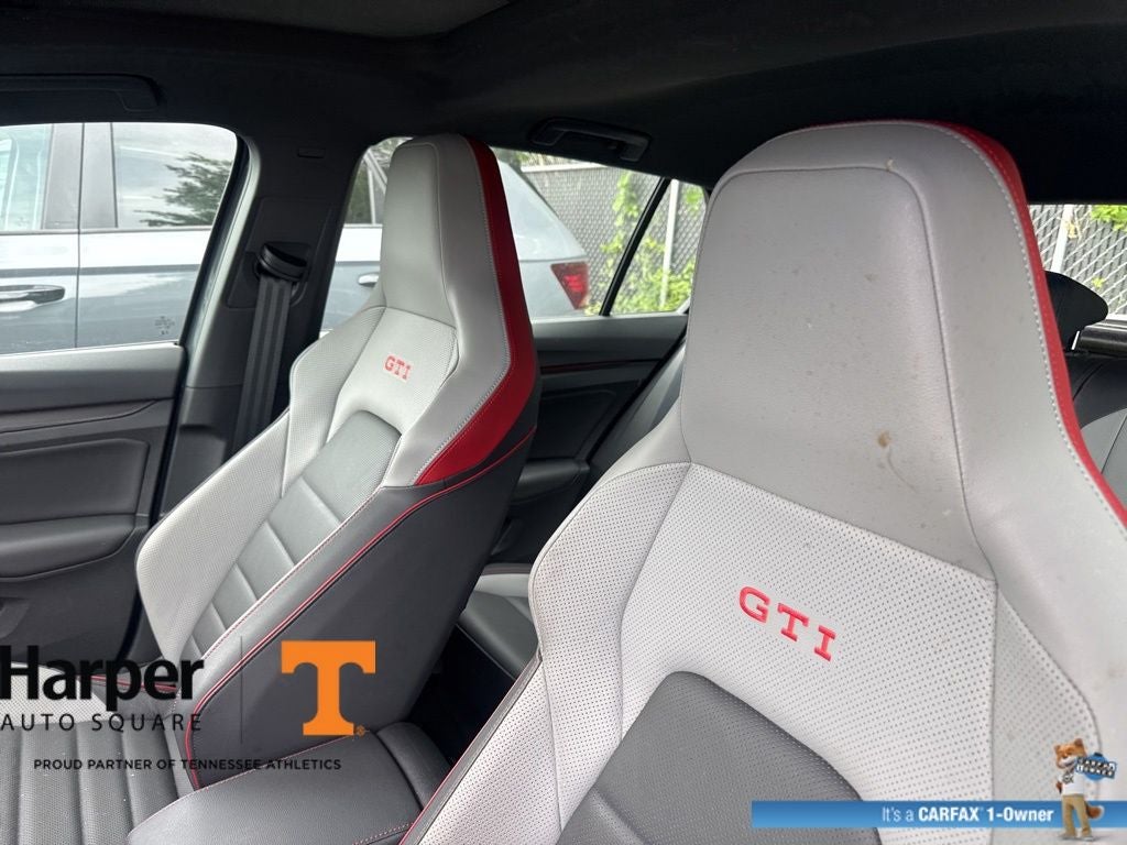 2024 Volkswagen Golf GTI SE