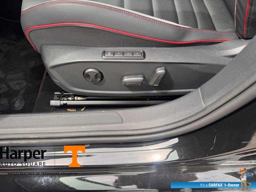 2025 Volkswagen Golf GTI 2.0T SE