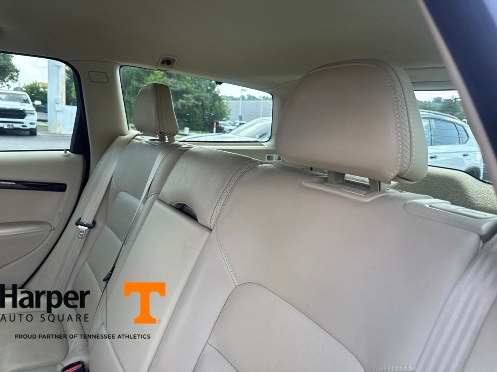 2015 Volvo XC70 T5 Premier