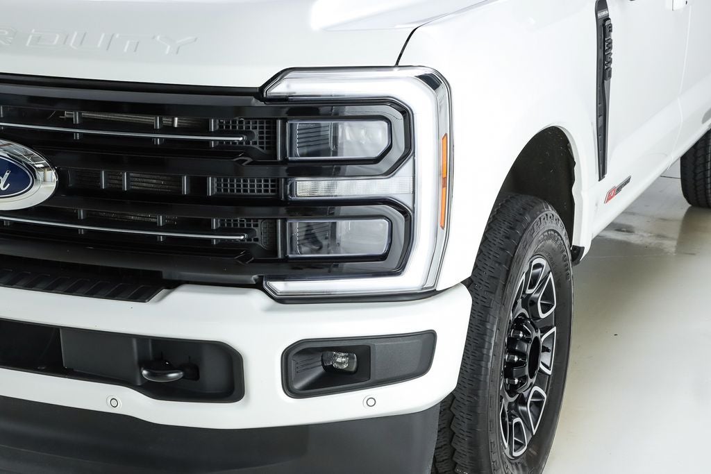 2025 Ford F-350SD Platinum