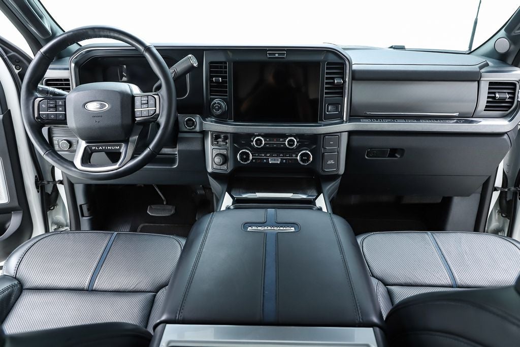 2025 Ford F-350SD Platinum