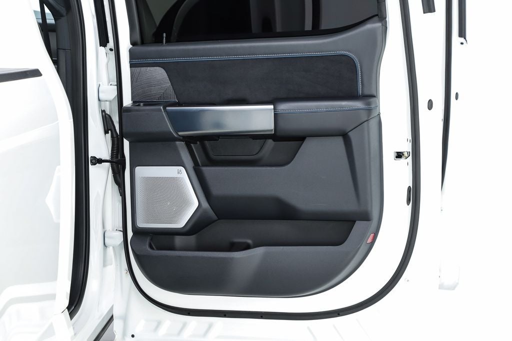 2025 Ford F-350SD Platinum