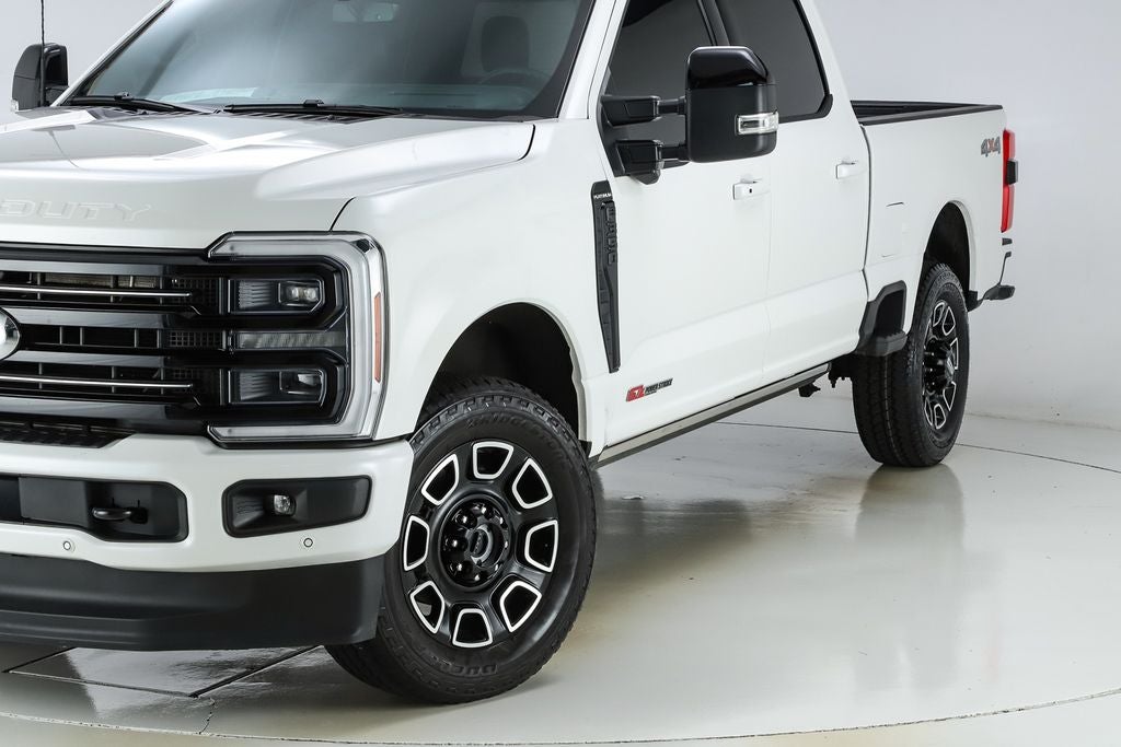 2025 Ford F-350SD Platinum