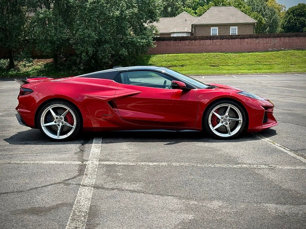 2025 Chevrolet Corvette E-Ray 2LZ