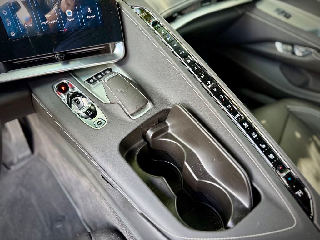 2025 Chevrolet Corvette E-Ray 2LZ