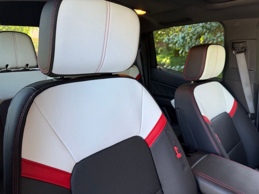 2023 GMC Canyon AT4X