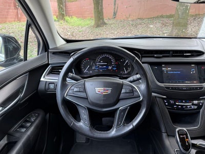 2018 Cadillac XT5 Premium Luxury