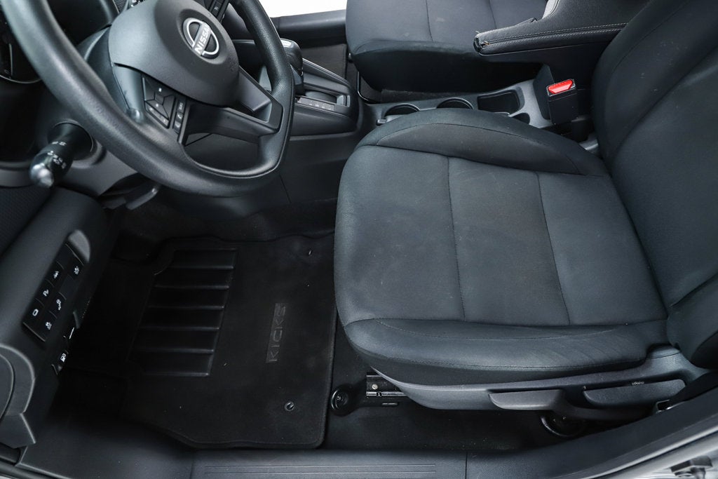 2023 Nissan Kicks S