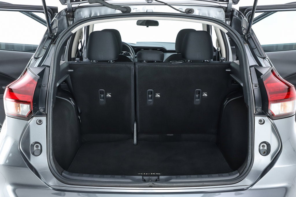 2023 Nissan Kicks S