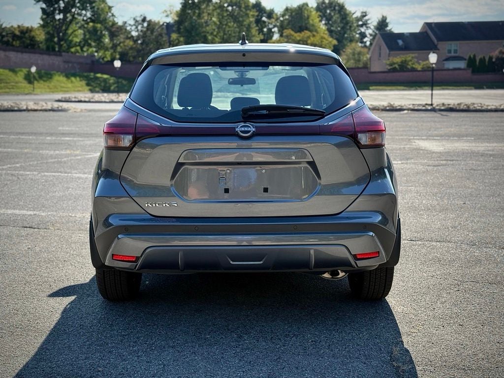 2023 Nissan Kicks S