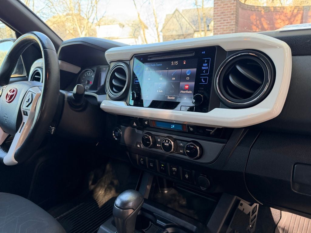 2017 Toyota Tacoma SR5 V6