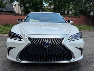 2021 Lexus ES 300h Ultra Luxury