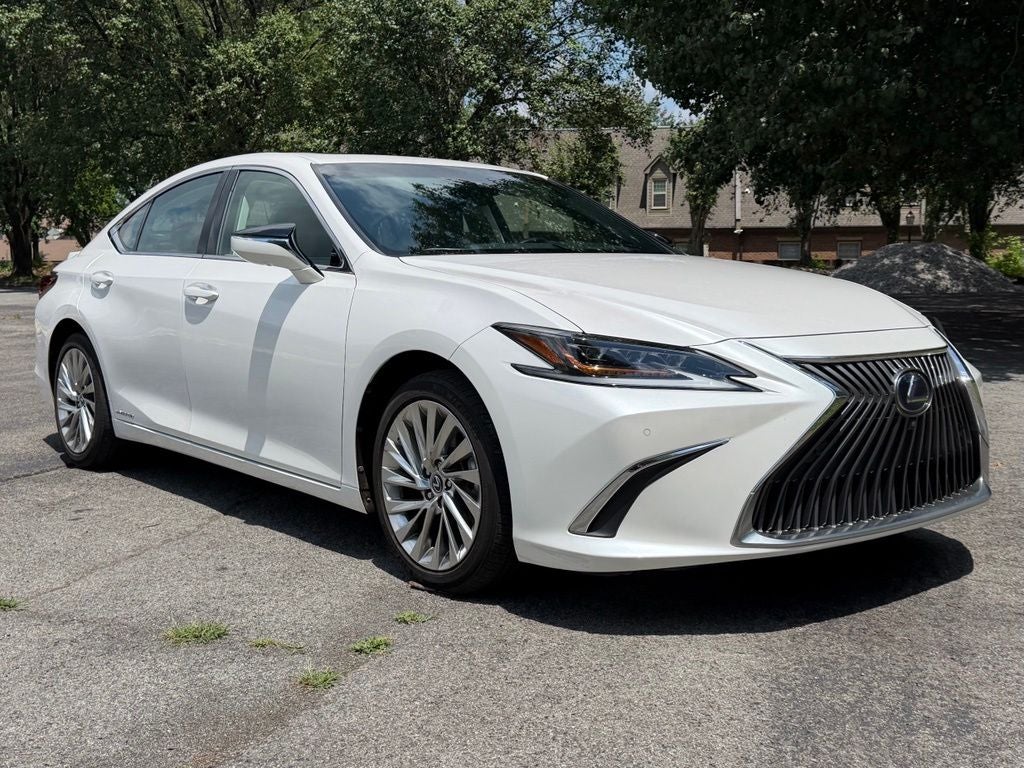 2021 Lexus ES 300h Ultra Luxury