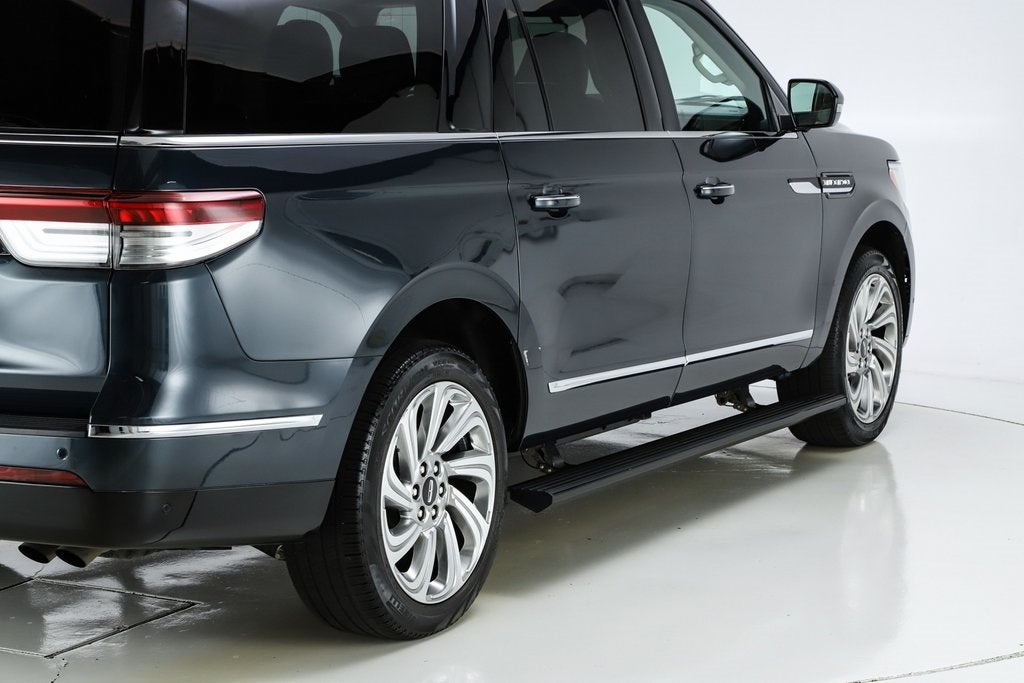 2024 Lincoln Navigator L Reserve