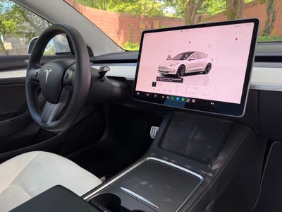 2023 Tesla Model 3 Performance