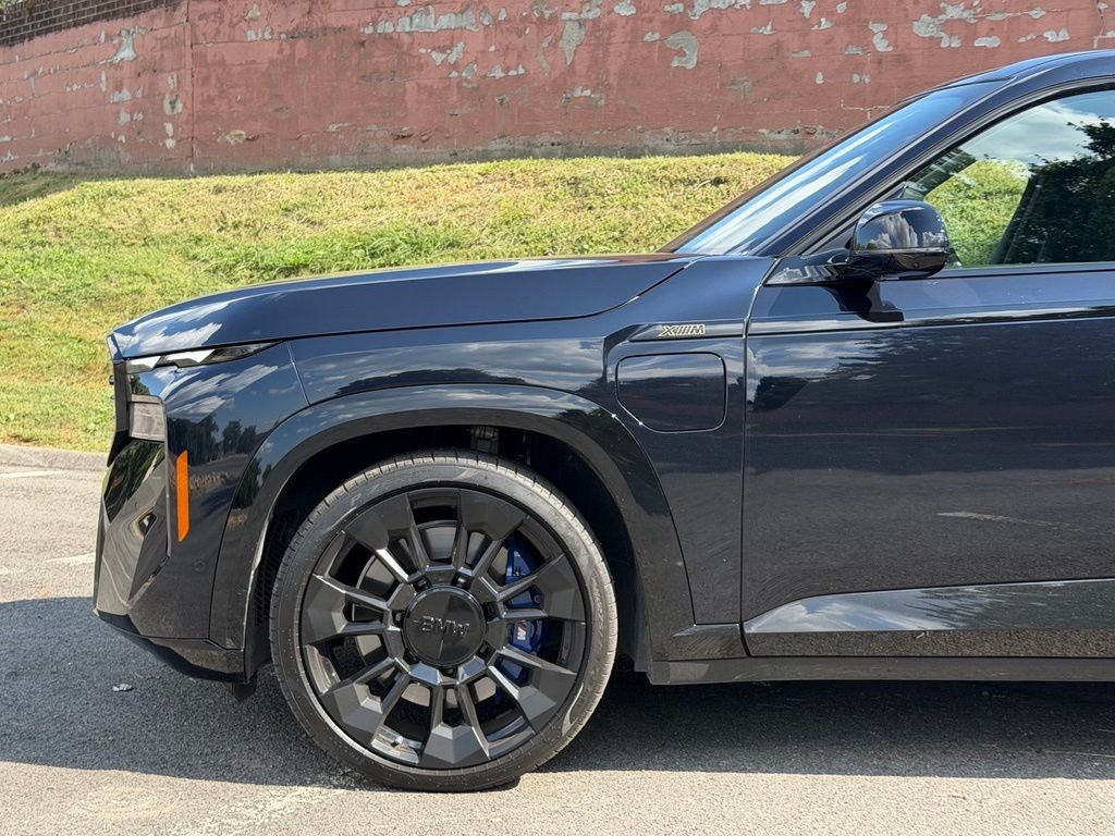 2025 BMW XM Base