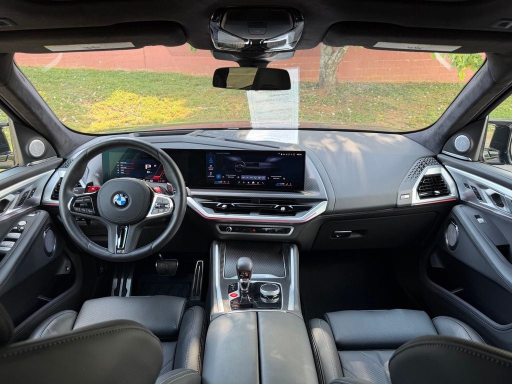 2025 BMW XM Base