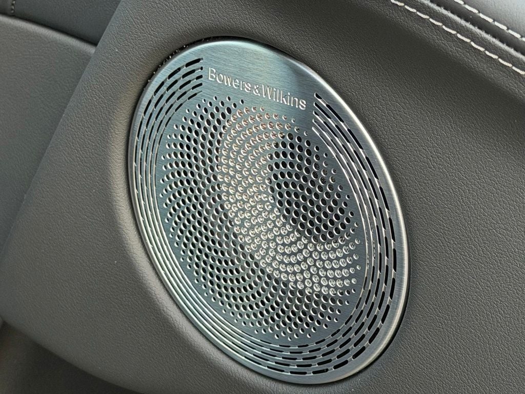 2025 BMW XM Base