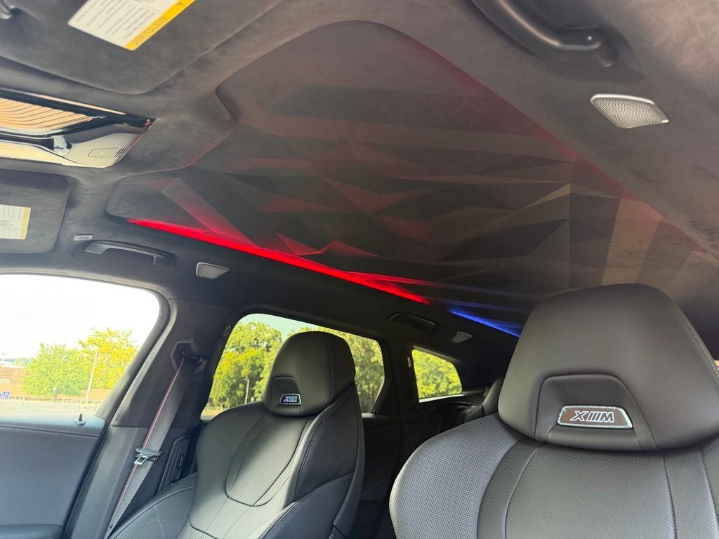2025 BMW XM Base