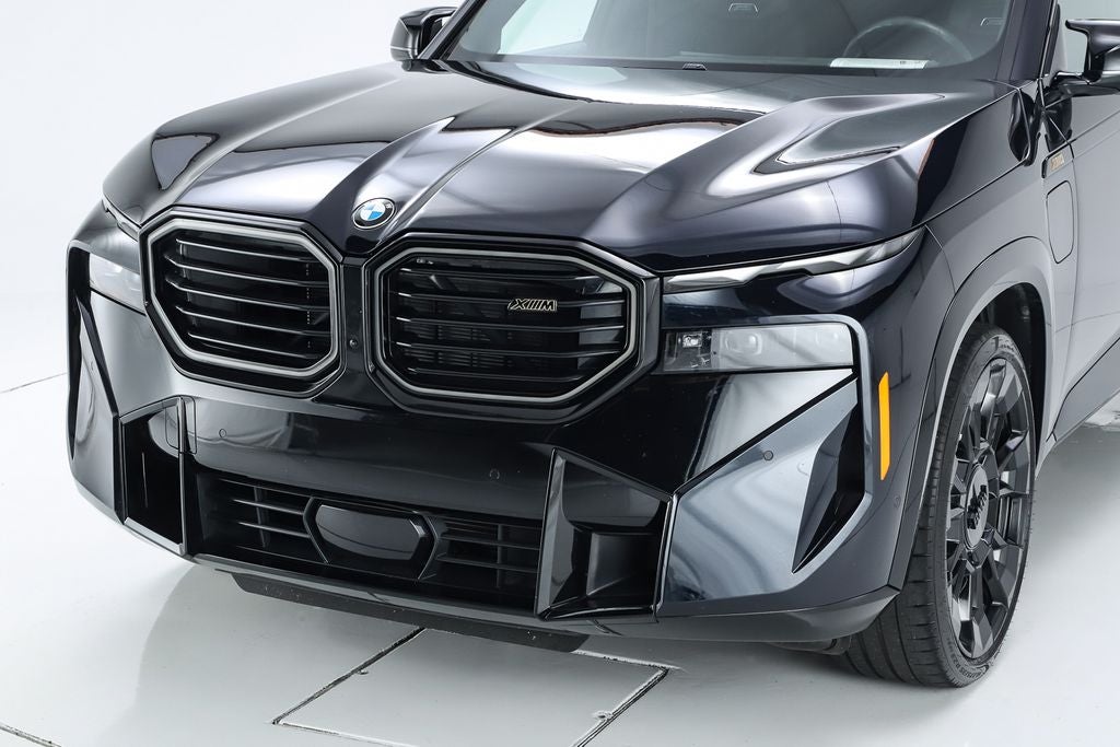 2025 BMW XM Base