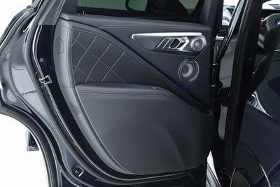 2025 BMW XM Base